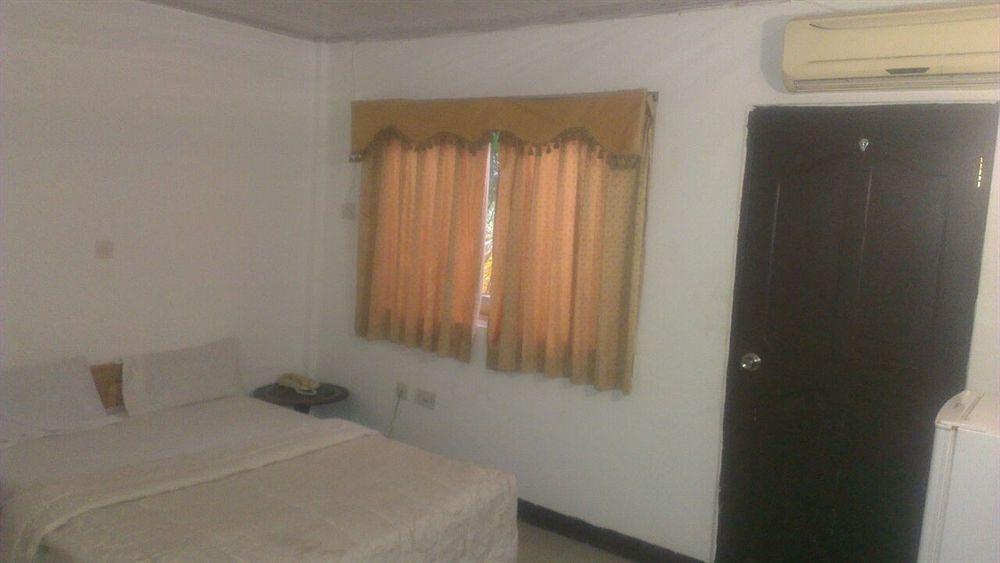 Akosombo Continental Hotel ภายนอก รูปภาพ