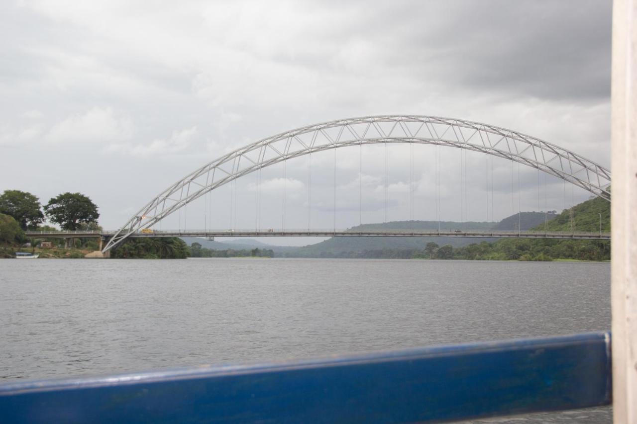 Akosombo Continental Hotel ภายนอก รูปภาพ