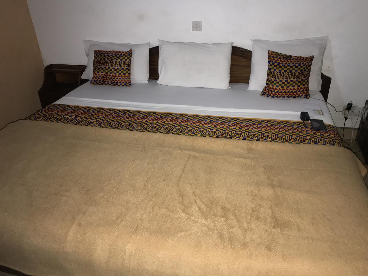 Akosombo Continental Hotel ภายนอก รูปภาพ