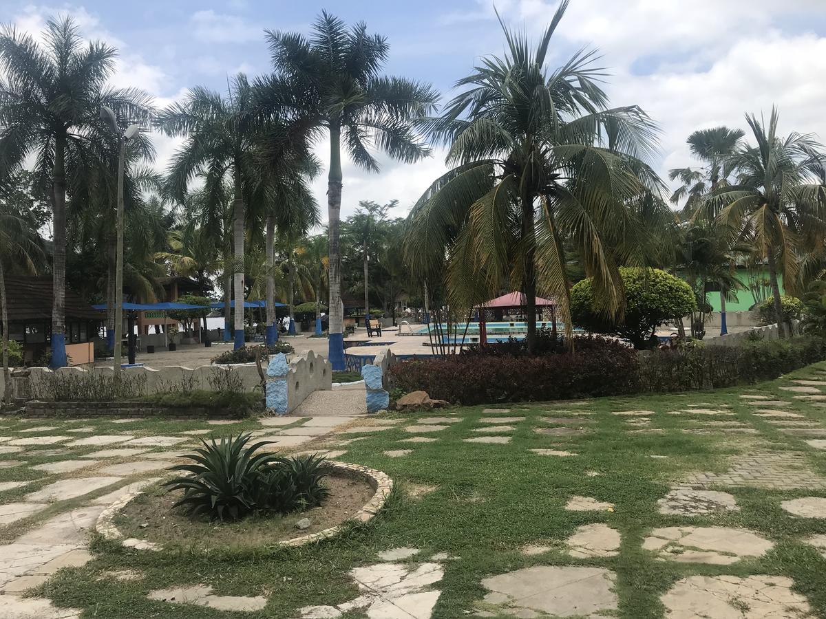 Akosombo Continental Hotel ภายนอก รูปภาพ